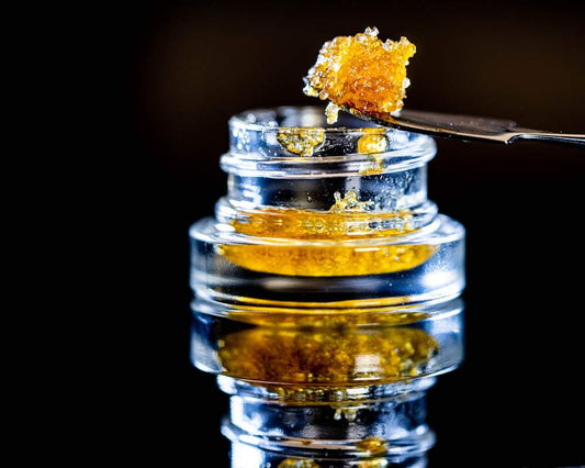 Live Resin vs Distillate: The No-Bullshit Breakdown Every Head Needs in 2026